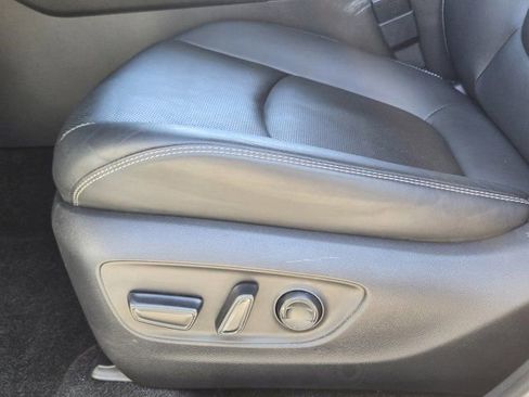 Used 2023 Toyota RAV4 Limited AWD/4WD image 25