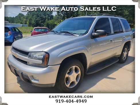 Used 2005 Chevrolet TrailBlazer LT RWD image 1