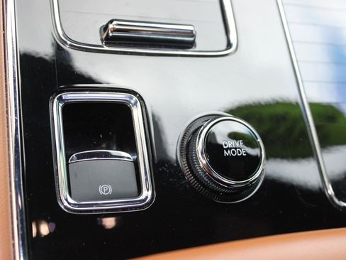 Used 2023 Lincoln Aviator Black Label w/ Dynamic Handling Package image 28