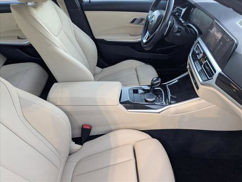 Used 2021 BMW 330i Sedan w/ Premium Package image 21