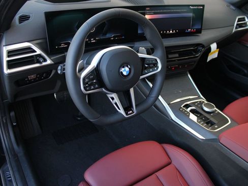 Used 2026 BMW 330i Sedan w/ M Sport Package RWD image 4