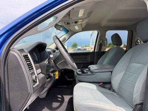 Used 2018 RAM 1500 Express w/ Express Value Package AWD/4WD image 15