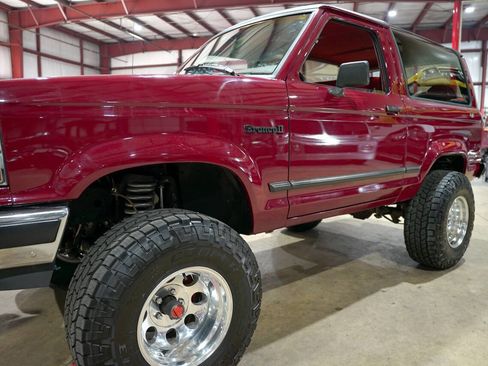 Used 1990 Ford Bronco II 4WD image 32