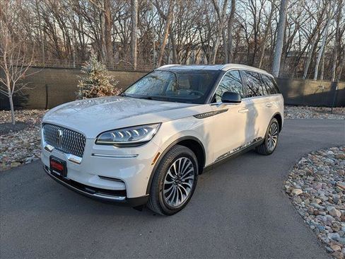 Certified 2023 Lincoln Aviator Reserve w/ Equipment Group 201A image 1