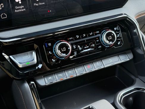 New 2026 GMC Sierra 1500 AT4 w/ AT4 Premium Package AWD/4WD image 26