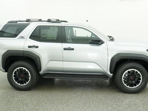 New 2026 Toyota 4Runner 4WD image 10
