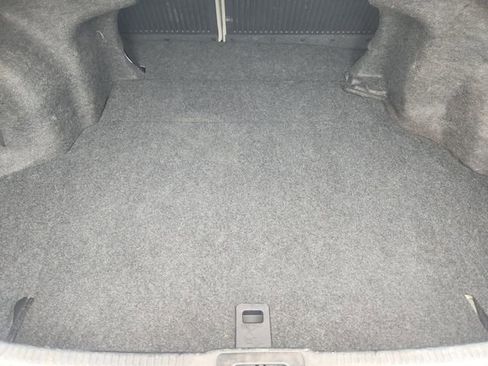Used 2016 Toyota Camry LE FWD image 31