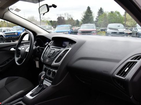 Used 2013 Ford Focus SE FWD image 15