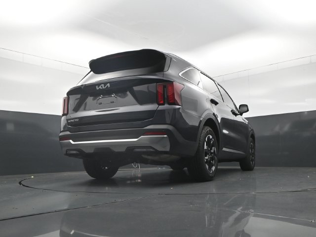 Used 2025 Kia Sorento S w/ Panoramic Sunroof Package FWD image 39