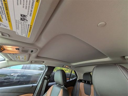 Used 2021 Buick Encore GX Essence w/ Advanced Technology Package image 28