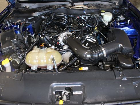 Used 2016 Ford Mustang Coupe image 30