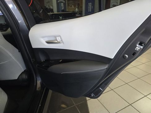 Used 2021 Toyota Corolla SE image 15