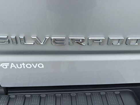 Used 2019 Chevrolet Silverado 1500 LTZ w/ LTZ Premium Package AWD/4WD image 31
