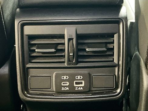 Used 2025 Subaru Forester Limited AWD/4WD image 26