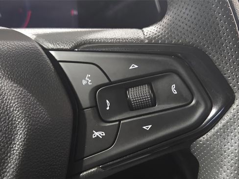 Used 2025 Chevrolet TrailBlazer LT image 13