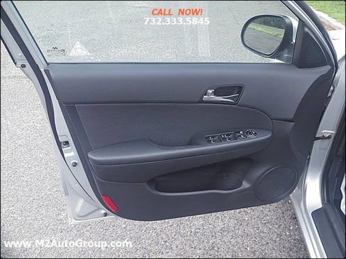 Used 2010 Hyundai Elantra SE image 22