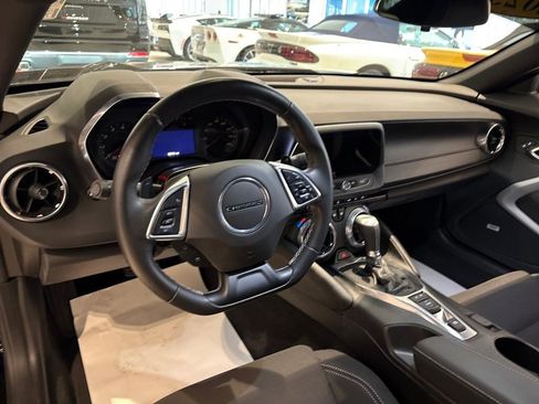 Certified 2023 Chevrolet Camaro LT w/ Technology Package image 8