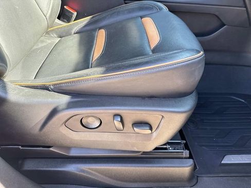 Used 2021 GMC Yukon AT4 w/ AT4 Premium Plus Package image 31