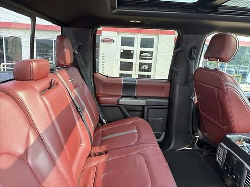 Used 2018 Ford F150 Platinum w/ Equipment Group 701A Luxury AWD/4WD image 13