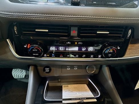 New 2026 Nissan Rogue Platinum w/ Platinum Premium Package image 13