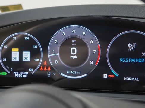 Certified 2025 Porsche Cayenne image 27