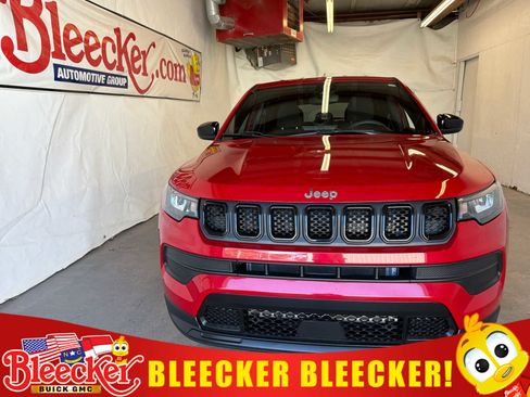 Used 2023 Jeep Compass Sport AWD/4WD image 1