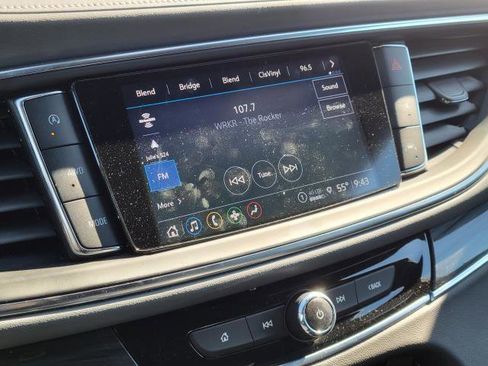 Used 2023 Buick Enclave Essence w/ Experience Buick Package AWD/4WD image 18