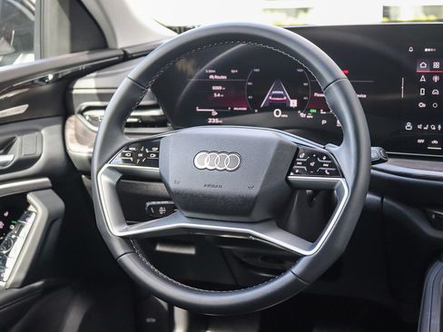 Used 2025 Audi Q5 Prestige AWD/4WD image 17