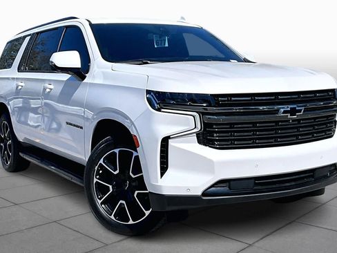 Used 2021 Chevrolet Suburban RST w/ Luxury Package image 3