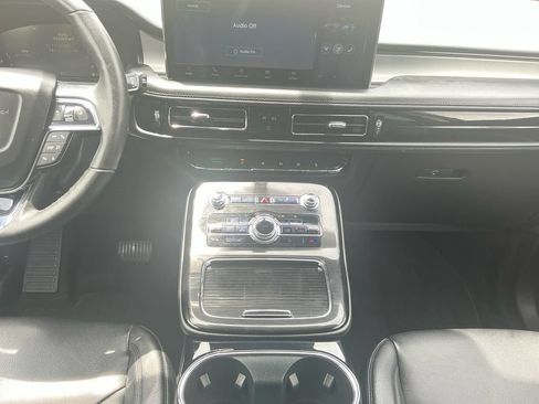 Used 2022 Lincoln Nautilus FWD image 20