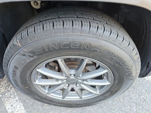 Used 2011 Honda Element LX image 15