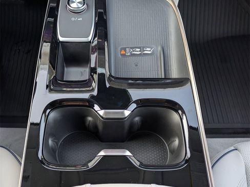 New 2026 Buick Enclave Avenir w/ Super Cruise Package image 16