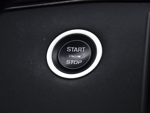Used 2024 Land Rover Range Rover Evoque S AWD/4WD image 18