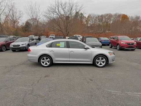 Used 2015 Volkswagen Passat 1.8T Limited Edition image 8