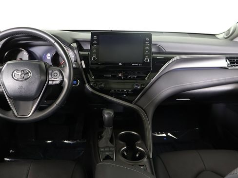 Used 2024 Toyota Camry XSE w/ Navigation Package image 40