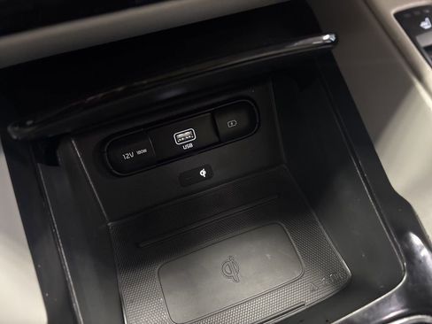 Used 2020 Kia Telluride SX w/ SX Prestige Package image 25