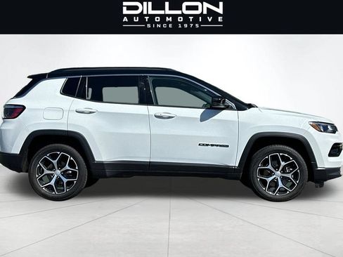 Used 2024 Jeep Compass Limited AWD/4WD image 3