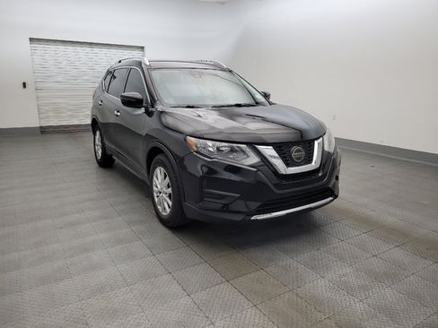 Used 2020 Nissan Rogue SV FWD image 13