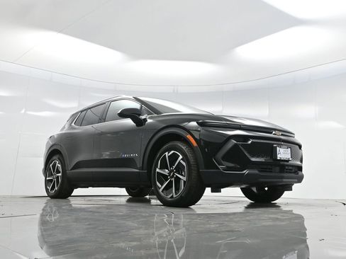 Used 2026 Chevrolet Equinox EV LT image 46