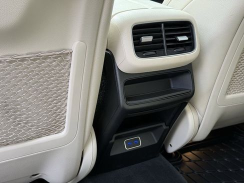 Used 2024 Mercedes-Benz GLE 450 4MATIC image 12