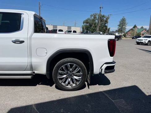 Used 2024 GMC Sierra 1500 Denali w/ Denali Reserve Package AWD/4WD image 10