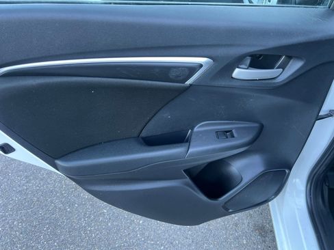 Used 2015 Honda Fit LX image 19