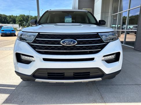 Certified 2020 Ford Explorer XLT w/ Equipment Group 202A AWD/4WD image 11