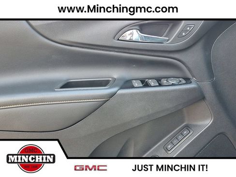 Used 2023 Chevrolet Equinox Premier AWD/4WD image 13