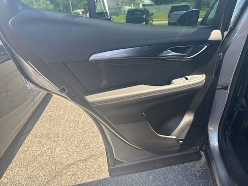 Used 2025 Buick Envision Preferred AWD/4WD image 15