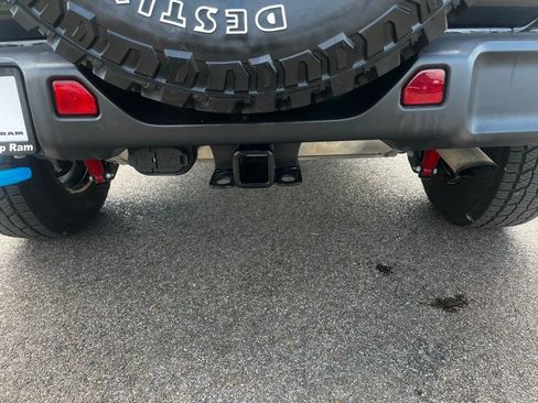 Used 2024 Jeep Wrangler Unlimited Rubicon 4xe image 37