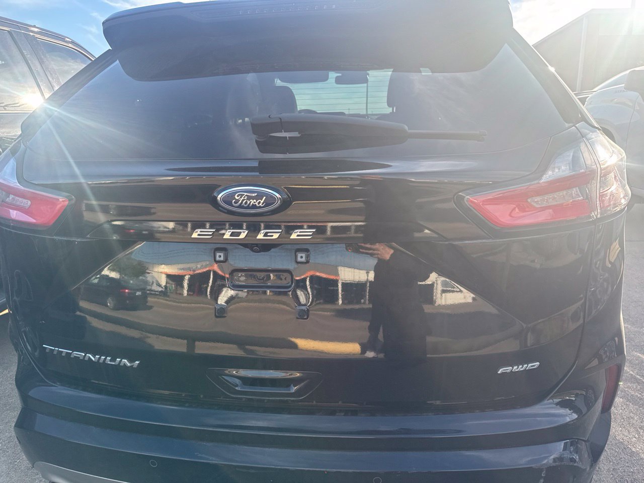 Used 2022 Ford Edge Titanium w/ Equipment Group 301A AWD/4WD image 5