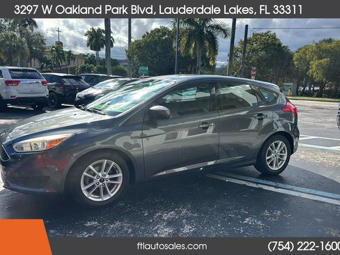 Used 2018 Ford Focus SE image 6