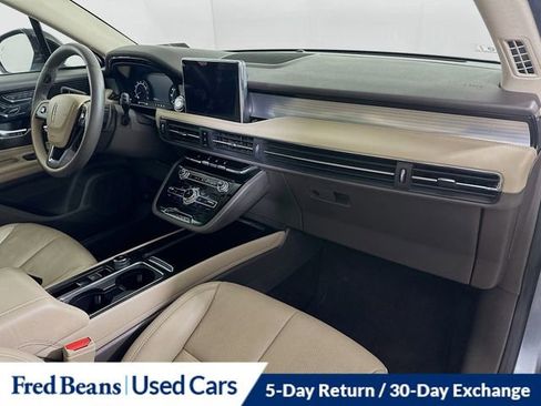 Certified 2022 Lincoln Corsair Standard w/ Premium Package image 32