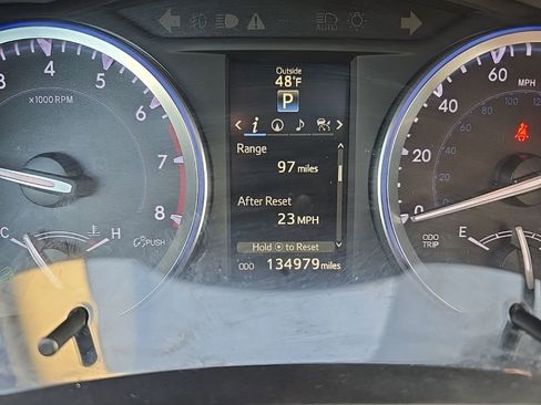 Used 2016 Toyota Highlander Limited Platinum image 14